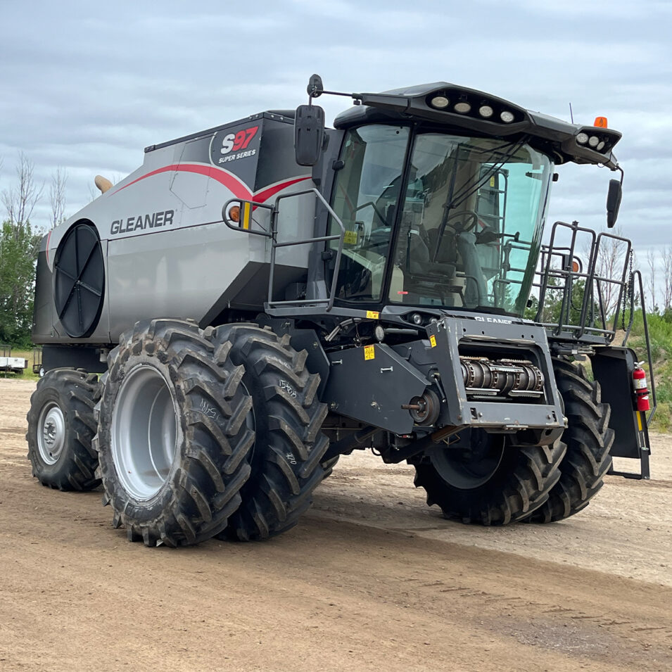 Used Gleaner Combine