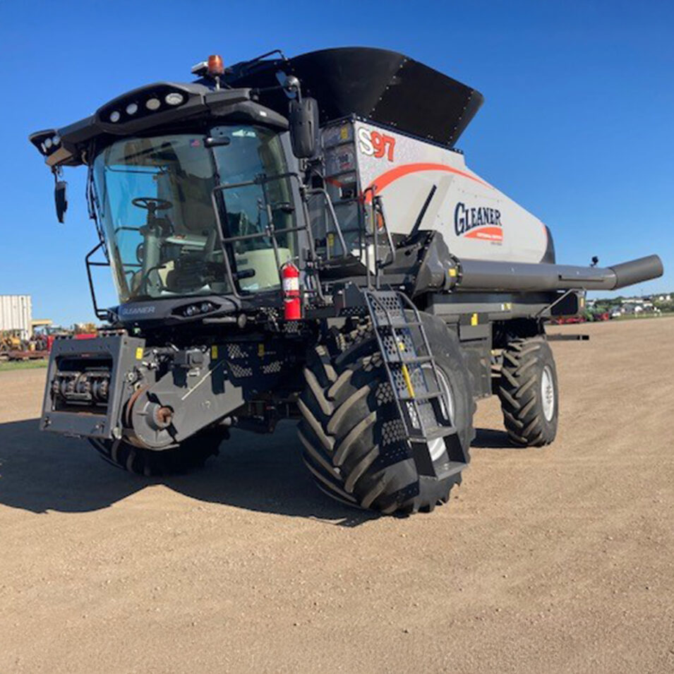 Used Gleaner Combines