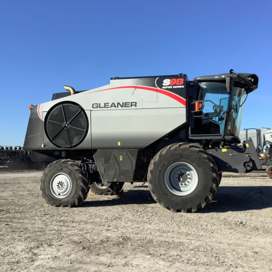 Used Gleaner Combine
